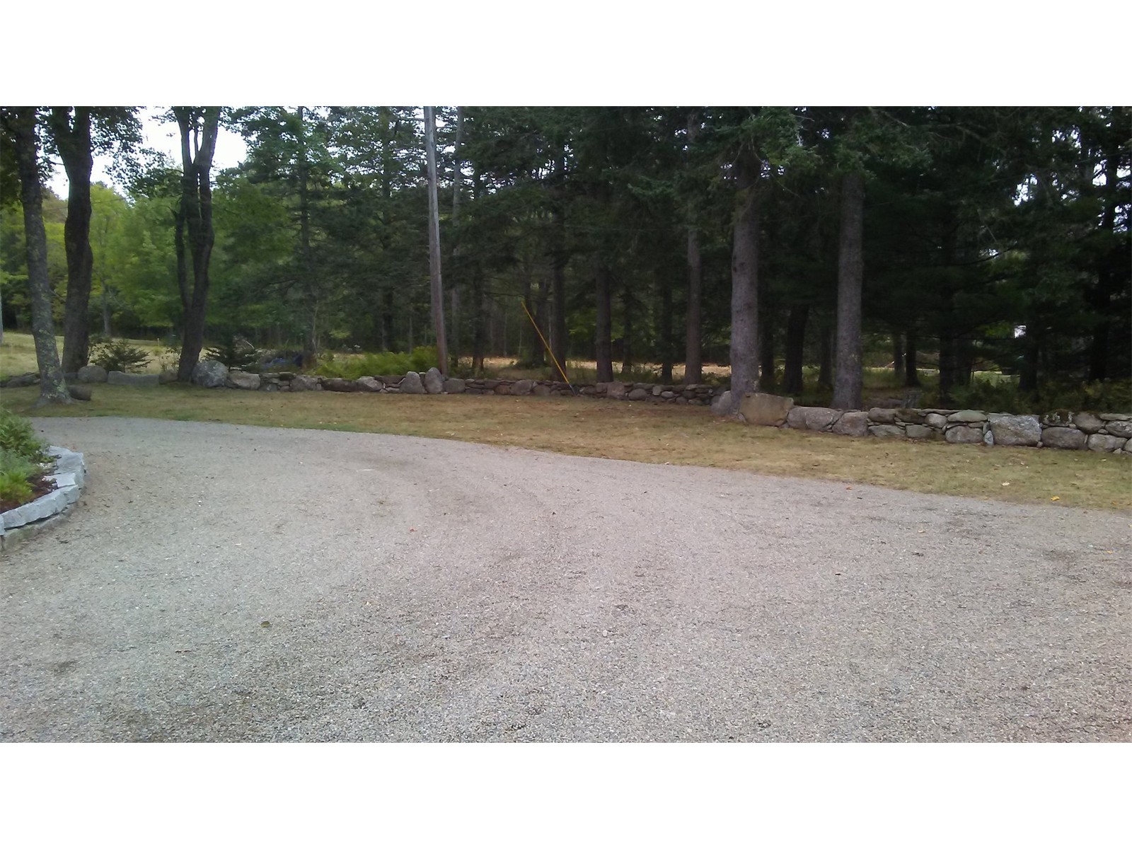 natural-earth-stone-driveway-03