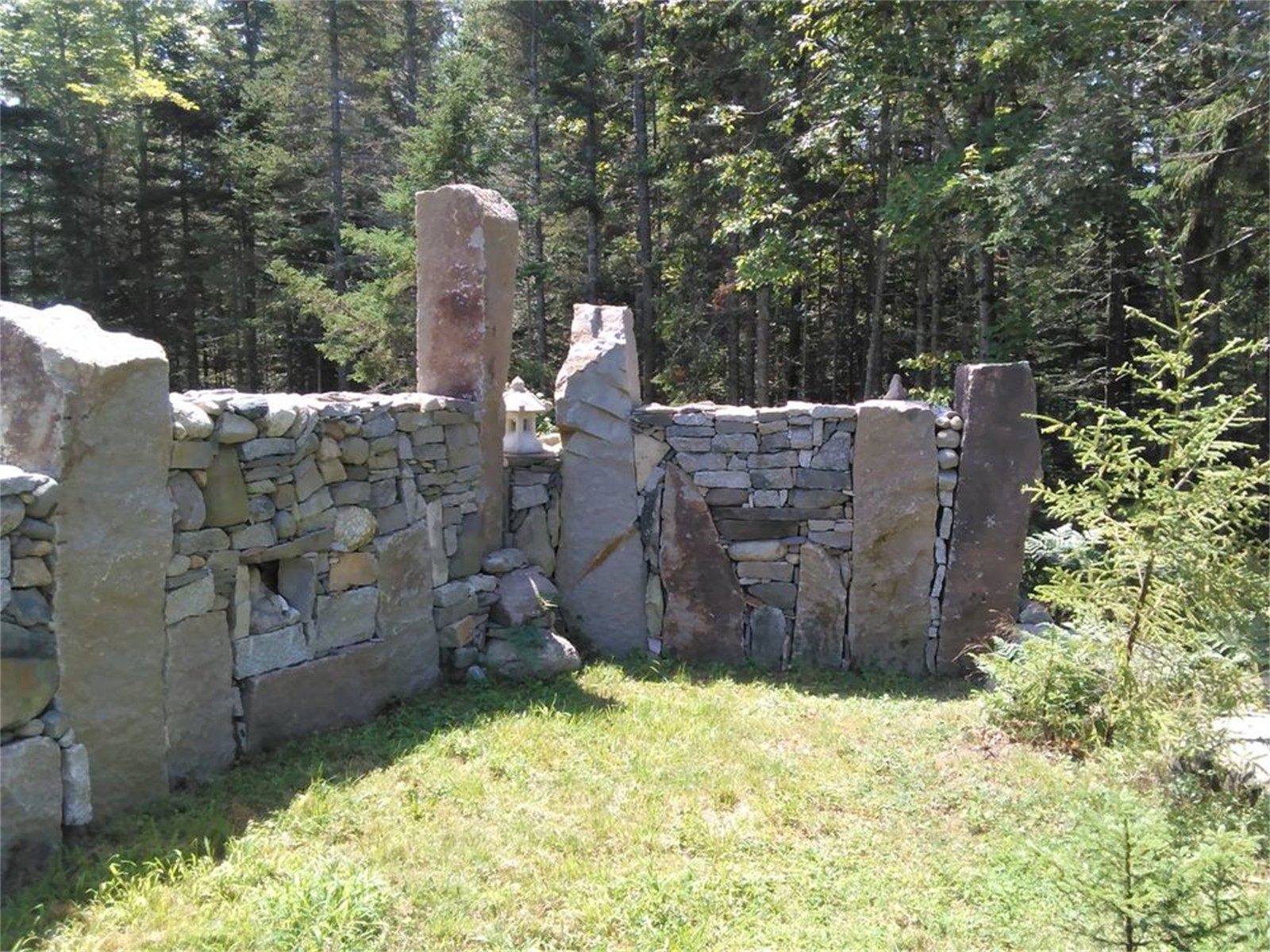 natural-earth-stone-hardscapes-01