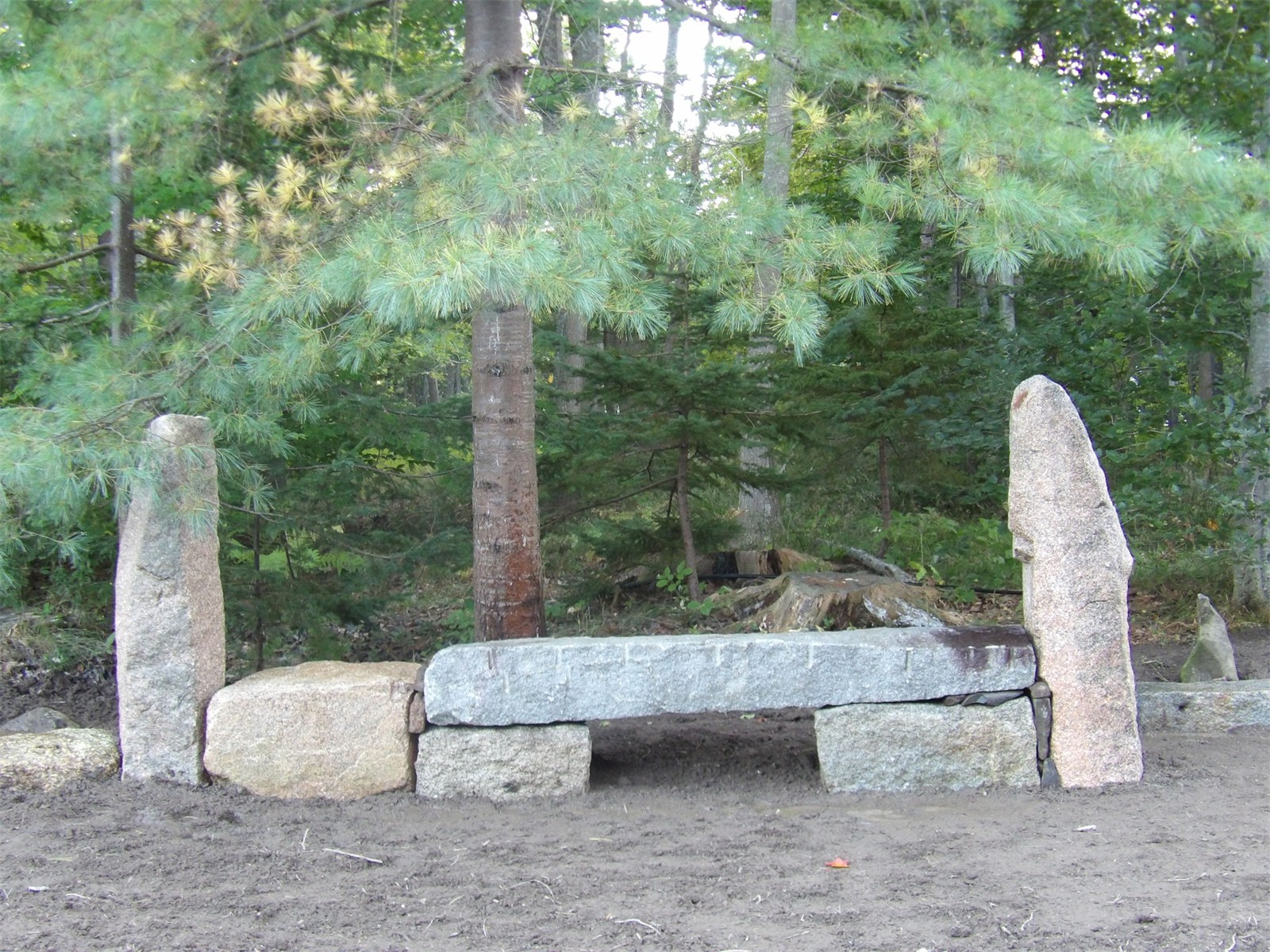 natural-earth-stone-hardscapes-09